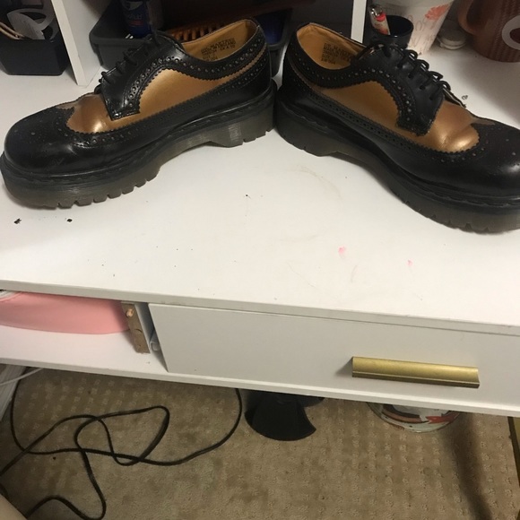 Size 7men Dr martens. - Picture 3 of 4